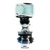 Microscopio biológico con pantalla LCD.